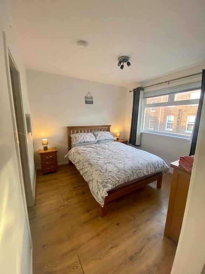Central Lisburn Duplex Apartment Siren Stays Buitenkant foto