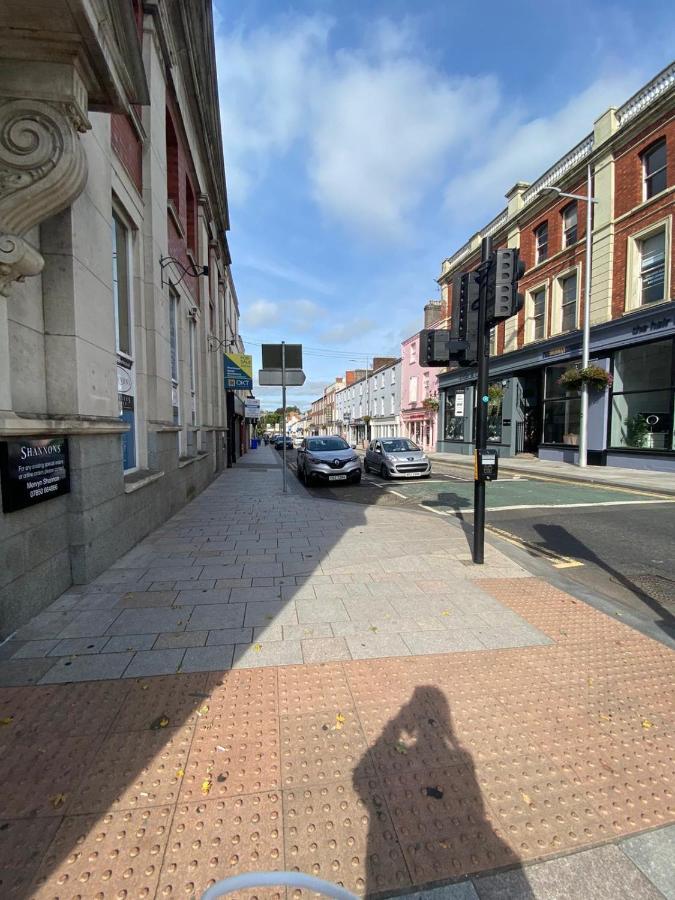 Central Lisburn Duplex Apartment Siren Stays Buitenkant foto