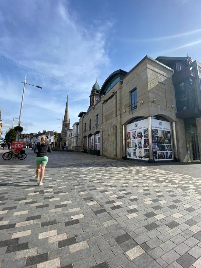 Central Lisburn Duplex Apartment Siren Stays Buitenkant foto